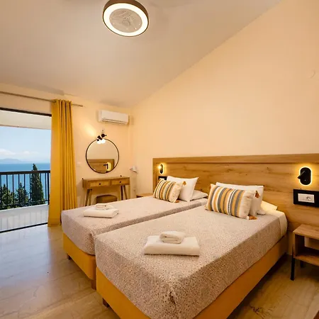 Hotel Siora Leni 2*