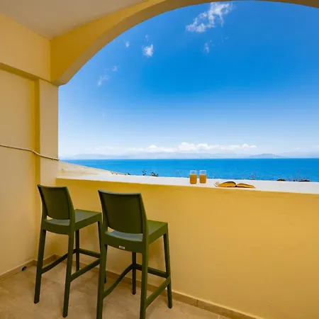 Siora Leni Benitses (Corfu)