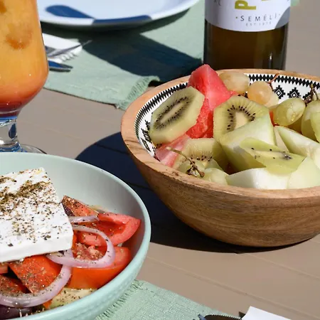 Siora Leni بينيتسيس